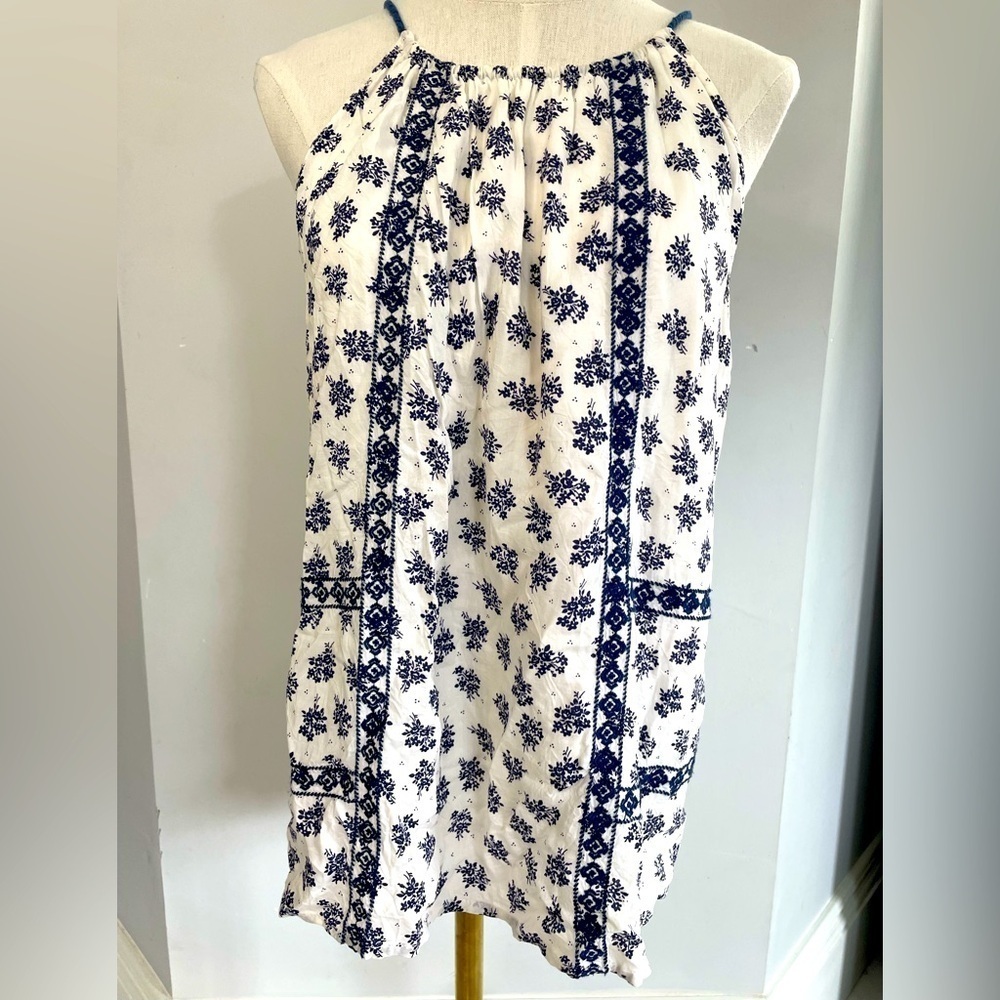 Skies Are Blue, Medium Navy & White Flora High Neck Halter Swing Top Sleeveless